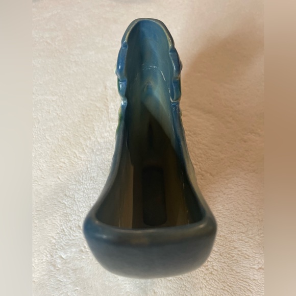 Roseville Pottery Fan Vase Snowberry 1FH-6 - Picture 4 of 5